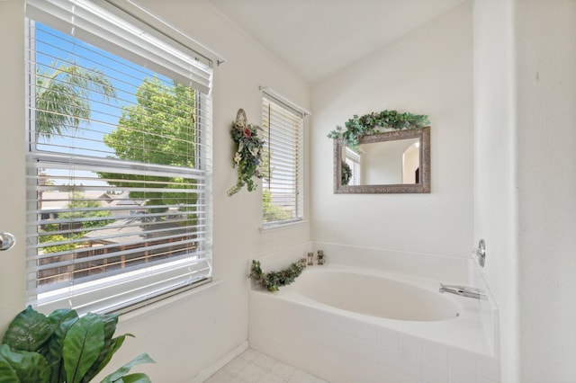 5532 N Cleo Ave, Fresno, CA 93722 - bathroom with a bath and baseboards
