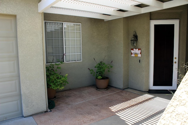 373 W Houston Ave, Clovis, CA 93611 - doorway to property featuring stucco siding