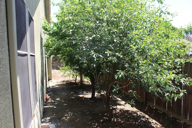 373 W Houston Ave, Clovis, CA 93611 - view of fenced yard