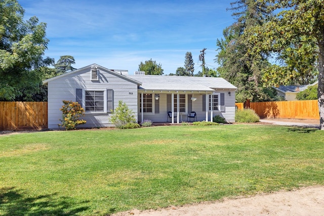 ranch-style house with covered porch