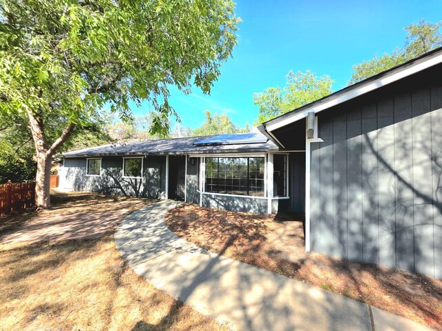 41549 Long Hollow Dr, Coarsegold, CA 93614 - view of front facade featuring solar panels