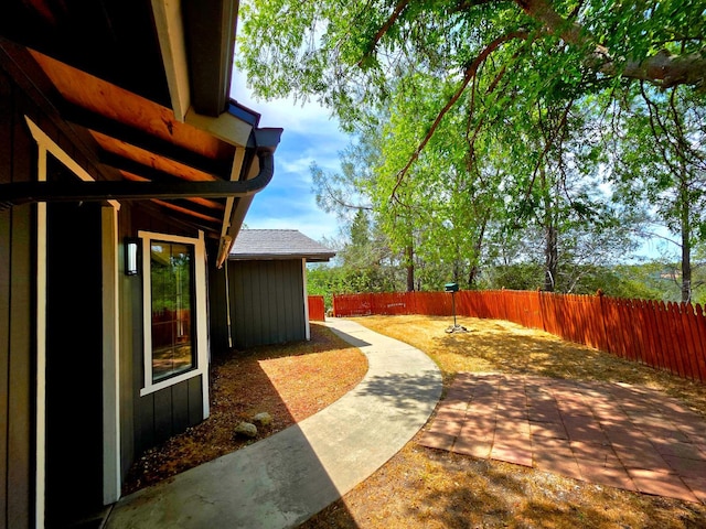 41549 Long Hollow Dr, Coarsegold, CA 93614 - fenced backyard featuring a patio
