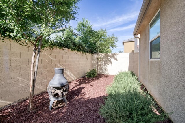 3507 Significant Way, Clovis, CA 93619 - view of yard with fence