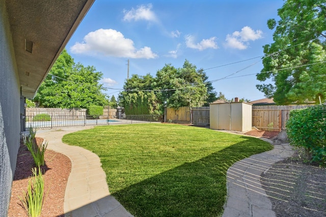 2712 Westgate Dr, Madera, CA 93637 - fenced backyard featuring a storage shed