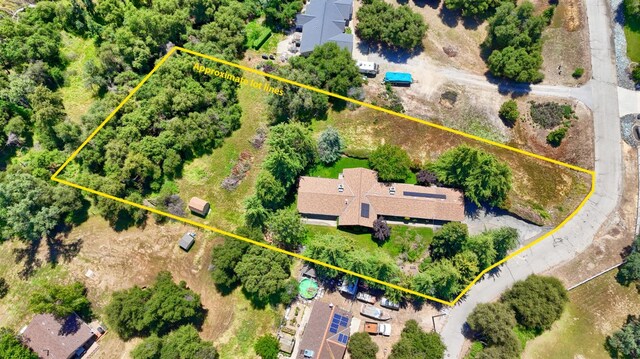42177 Lone Olive Ln, Ahwahnee, CA 93601 - aerial view of property's location with property parcel outlined