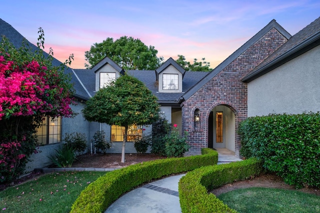 525 E Shelldrake Cir, Fresno, CA 93730 - view of front facade with stucco siding