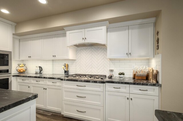 525 E Shelldrake Cir, Fresno, CA 93730 - kitchen featuring stainless steel appliances, white cabinets, recessed lighting, and tasteful backsplash
