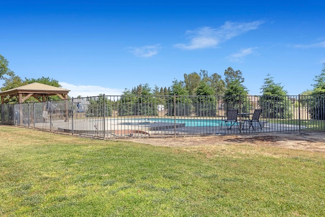 37086 Marciel Ave, Madera, CA 93636 - community pool with a gazebo