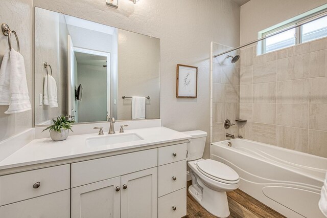 2854 Deauville Ave, Clovis, CA 93619 - photo 29
