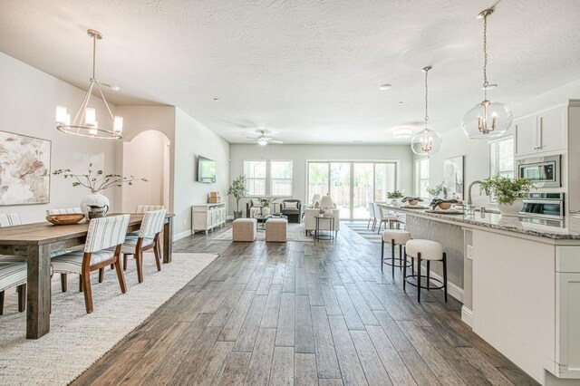 2854 Deauville Ave, Clovis, CA 93619 - photo 8