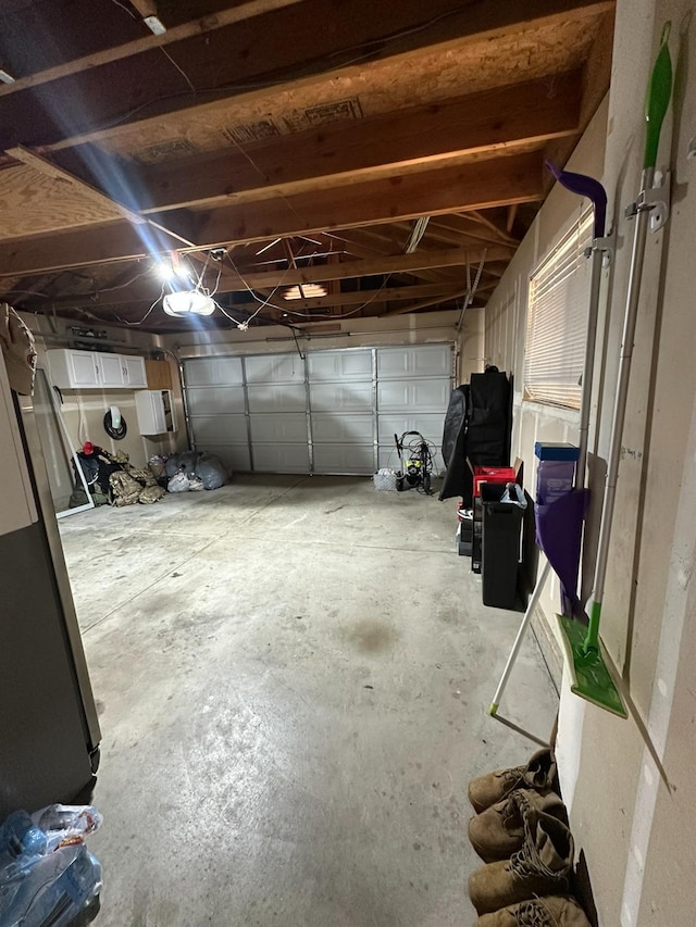 5838 W Fallon Ave, Fresno, CA 93722 - garage with a garage door opener