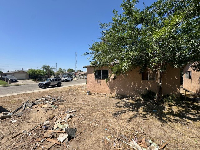 13592 E Cypress Ave, Parlier, CA 93648 - view of yard