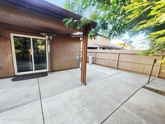 5788 E Mono St, Fresno, CA 93727 - view of patio / terrace