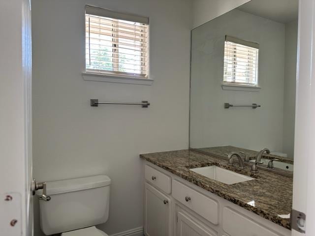 10752 N Windham Bay Cir, Fresno, CA 93730 - half bath with toilet and vanity