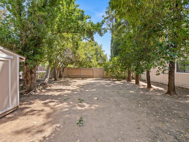 12502 Rd 37 Unit 1/2, Madera, CA 93636 - view of yard