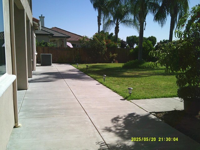 3030 Golf Dr W, Chowchilla, CA 93610 - view of patio with cooling unit