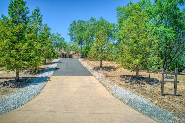 47307 Sunshine Terrace Dr, Coarsegold, CA 93614 - view of front facade featuring a garage