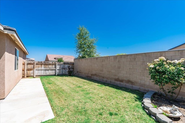 1799 Bolton Ave, Tulare, CA 93274 - view of yard