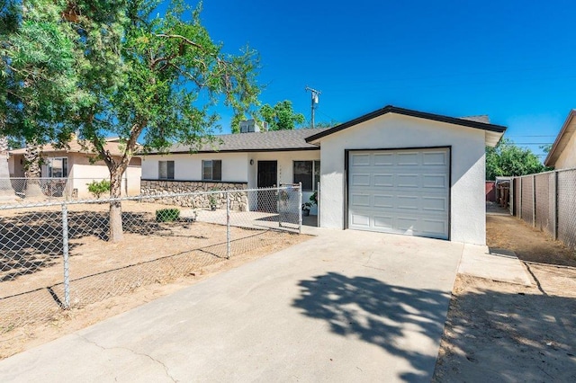 10876 Abby Ln, Hanford, CA 93230 - photo 2