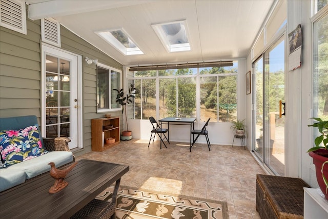 34133 Keller Rd, North Fork, CA 93643 - sunroom featuring vaulted ceiling