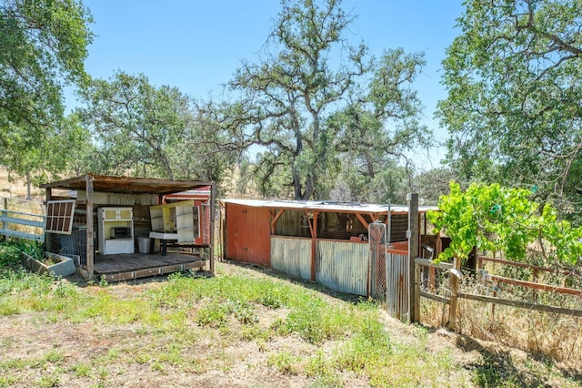 37667 Eagle Dr, Raymond, CA 93653 - view of yard with an outbuilding and an exterior structure