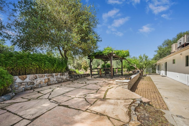 44719 Savage Rd, Coarsegold, CA 93614 - view of patio featuring a pergola