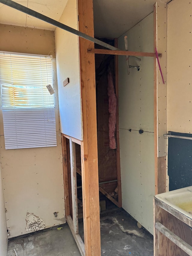 1382 N Thorne Ave, Fresno, CA 93728 - interior space