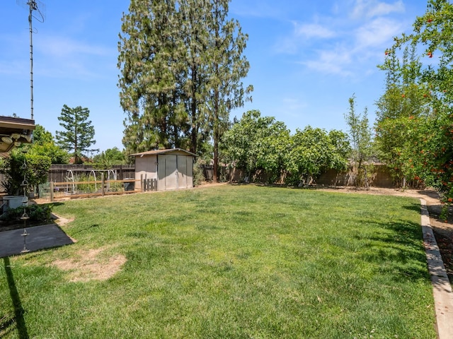 1646 W Millbrae Ave, Fresno, CA 93711 - view of yard