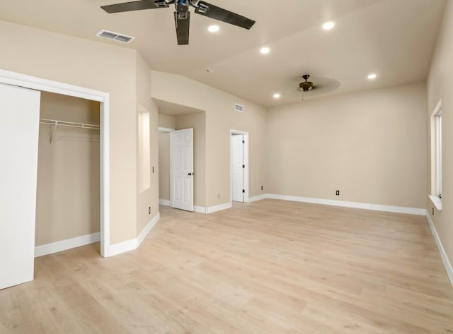 1656 N Cecelia Ave, Fresno, CA 93722 - unfurnished bedroom featuring light wood-style floors, baseboards, recessed lighting, ceiling fan, and a closet