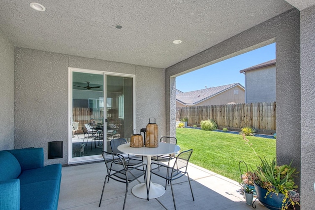 4148 Beverly Ave, Clovis, CA 93619 - view of patio / terrace