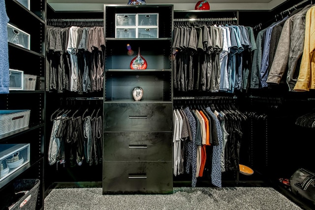 4148 Beverly Ave, Clovis, CA 93619 - view of walk in closet