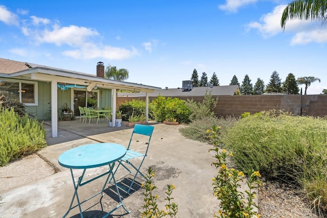 2141 Akers St, Visalia, CA 93277 - view of patio / terrace