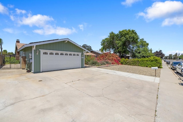 2141 Akers St, Visalia, CA 93277 - ranch-style house featuring a chimney and concrete driveway