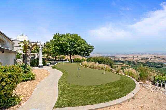 14215 Killarney Dr, Madera, CA 93636 - view of home's community with a putting green