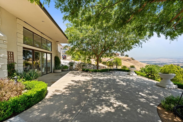 14215 Killarney Dr, Madera, CA 93636 - view of patio