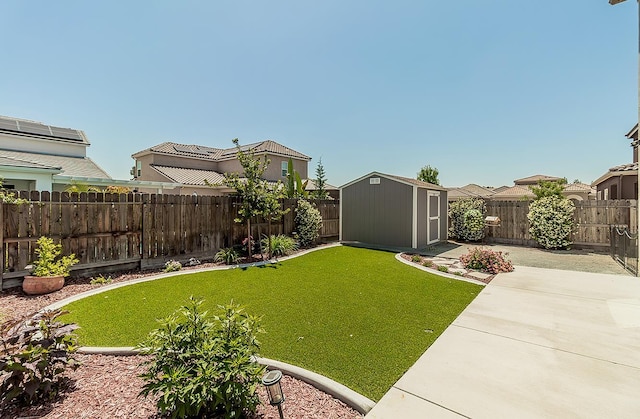 1523 N Ryan Ave, Clovis, CA 93619 - view of yard featuring a patio