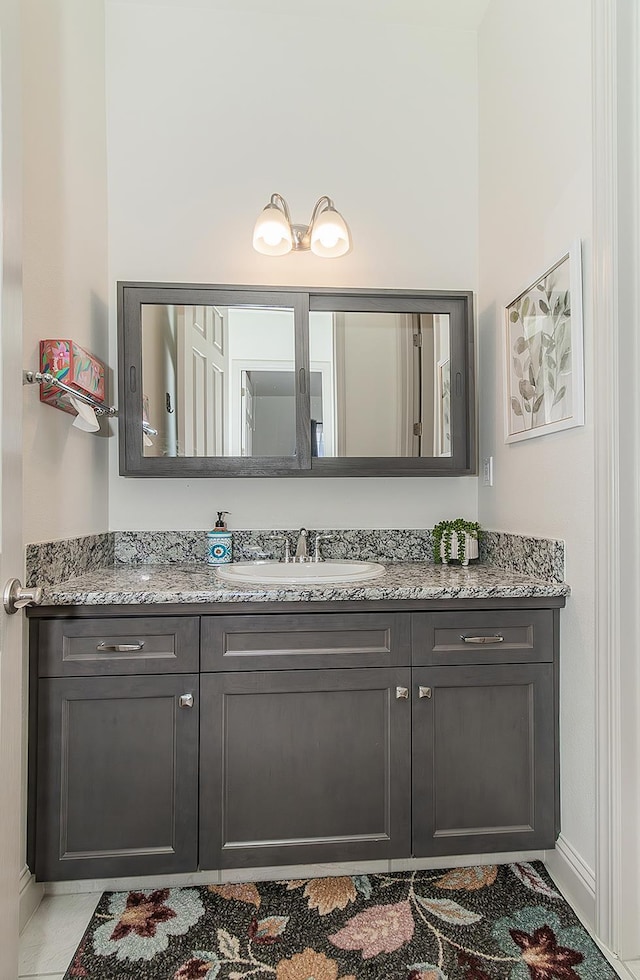 1523 N Ryan Ave, Clovis, CA 93619 - bathroom featuring vanity