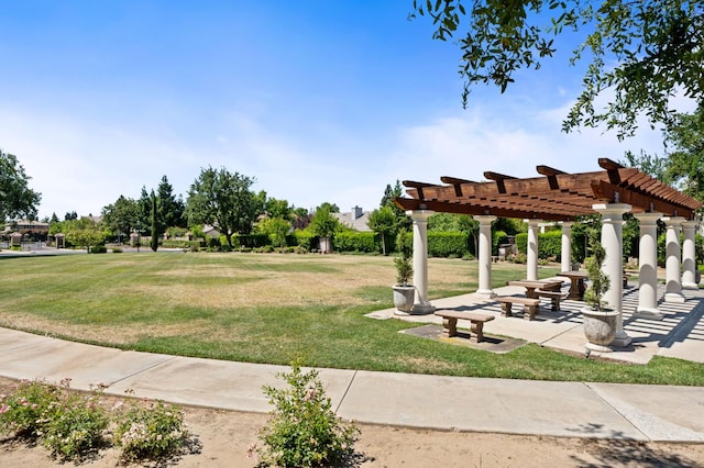 8574 N Heartland Way, Fresno, CA 93720 - view of property's community featuring a pergola and a lawn