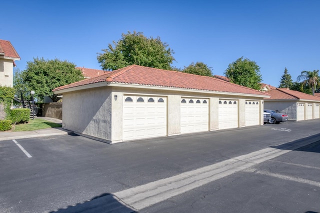 1542 E Alluvial Ave Unit 224, Fresno, CA 93720 - view of garage