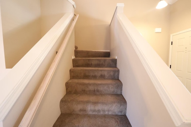 1866 E Goshen Ave, Fresno, CA 93720 - view of stairway