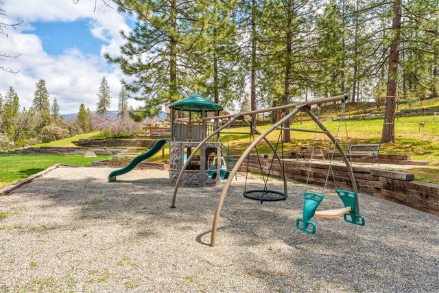 55606 Rd 226, North Fork, CA 93643 - view of communal playground