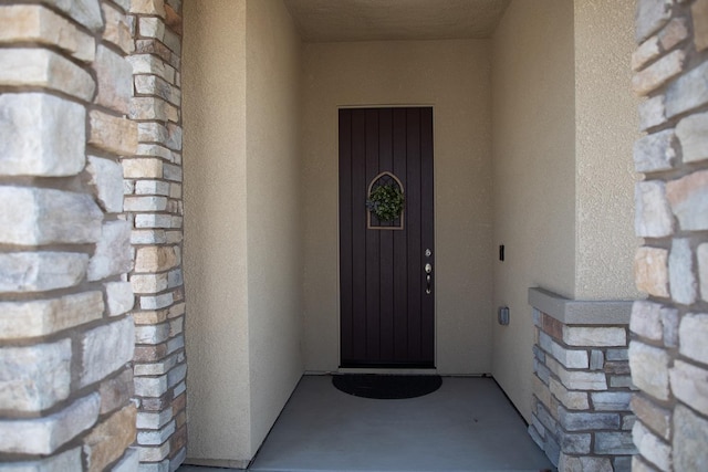 508 Laurel Crest Ave, Madera, CA 93636 - entrance to property featuring stone siding and stucco siding