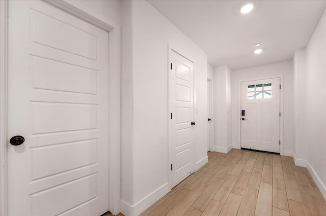 2520 S Spruce St, Visalia, CA 93292 - foyer featuring baseboards, light wood-type flooring, and recessed lighting