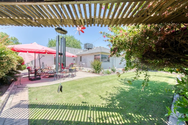 2934 N 8th St, Fresno, CA 93703 - view of grassy yard featuring a pergola and a patio