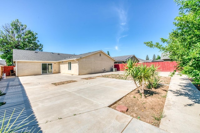 5164 W Michigan Ave, Fresno, CA 93722 - view of front facade featuring a patio and stucco siding