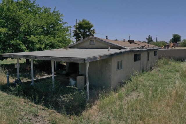 16814 N Lake St, Madera, CA 93638 - view of side of property