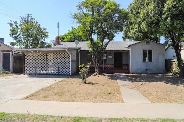 1315 W Fedora Ave, Fresno, CA 93705 - single story home with driveway