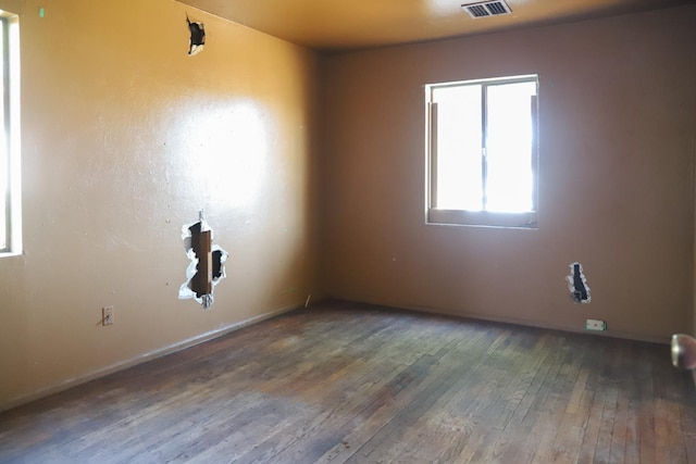 1315 W Fedora Ave, Fresno, CA 93705 - unfurnished room with wood-type flooring