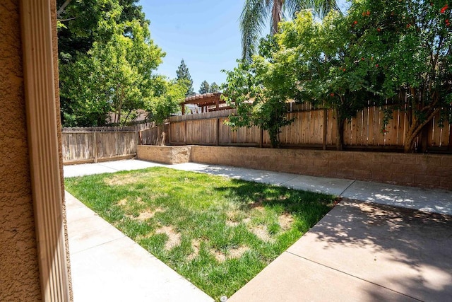1603 E Serena Ave, Fresno, CA 93720 - view of yard featuring a patio area