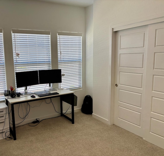 6423 E Robinson, Fresno, CA 93727 - carpeted office space with baseboards
